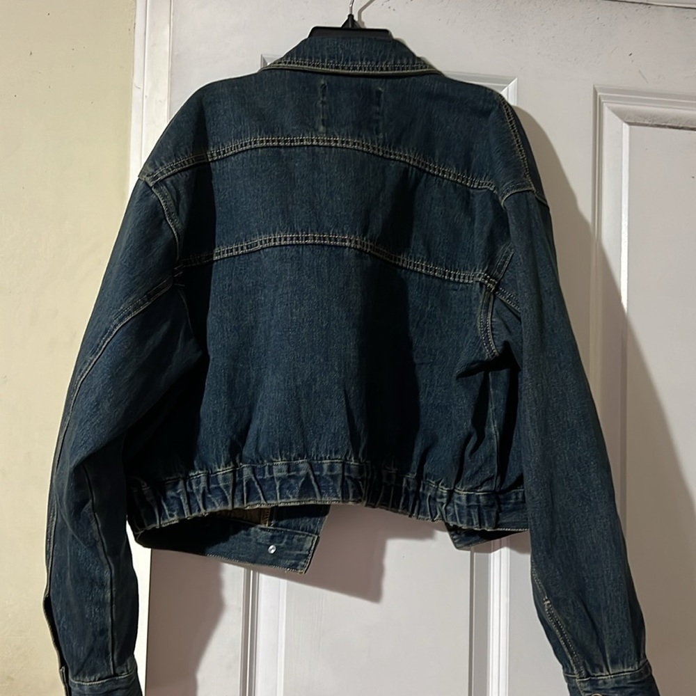 Jacket - Picture 4 of 5